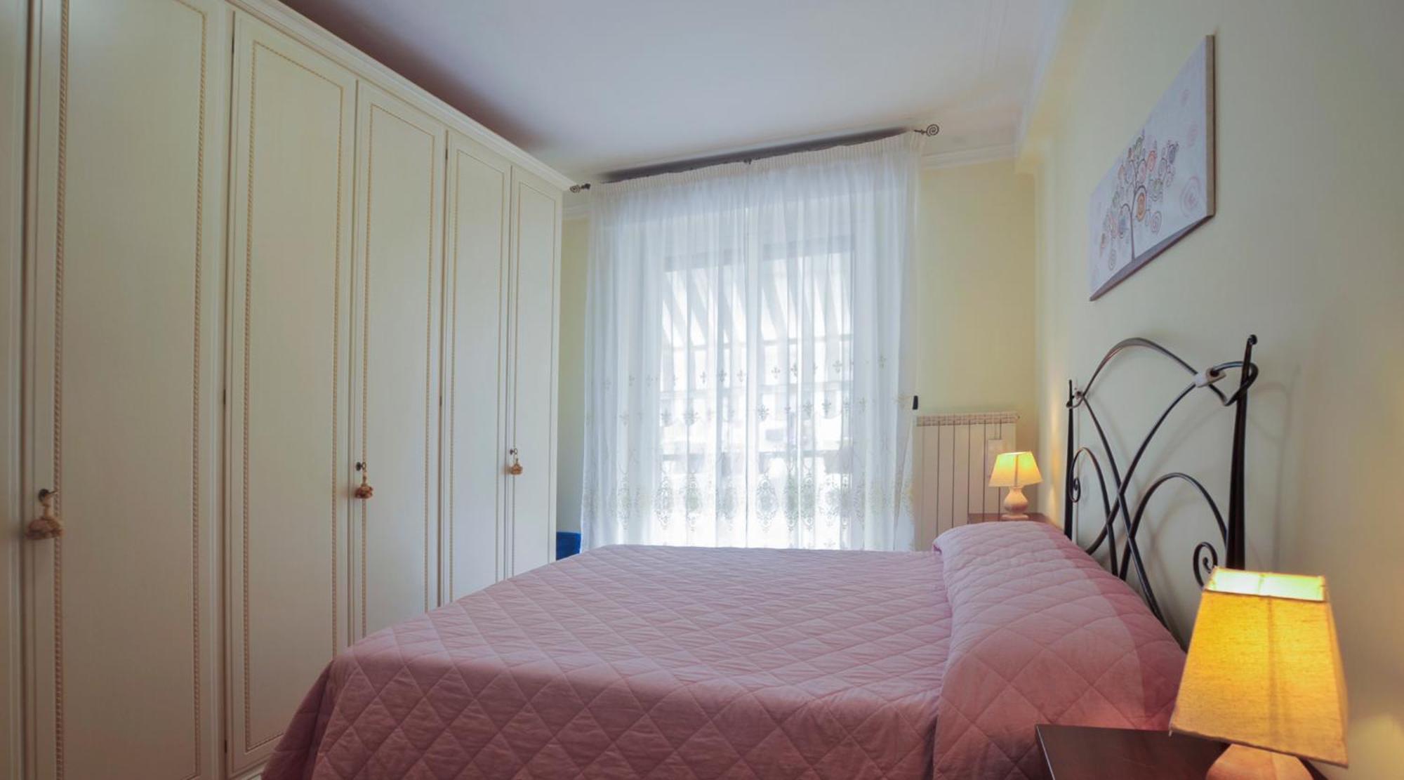 Casa Carina Centro Citta Con Garage Privato Apartment Sanremo Luaran gambar