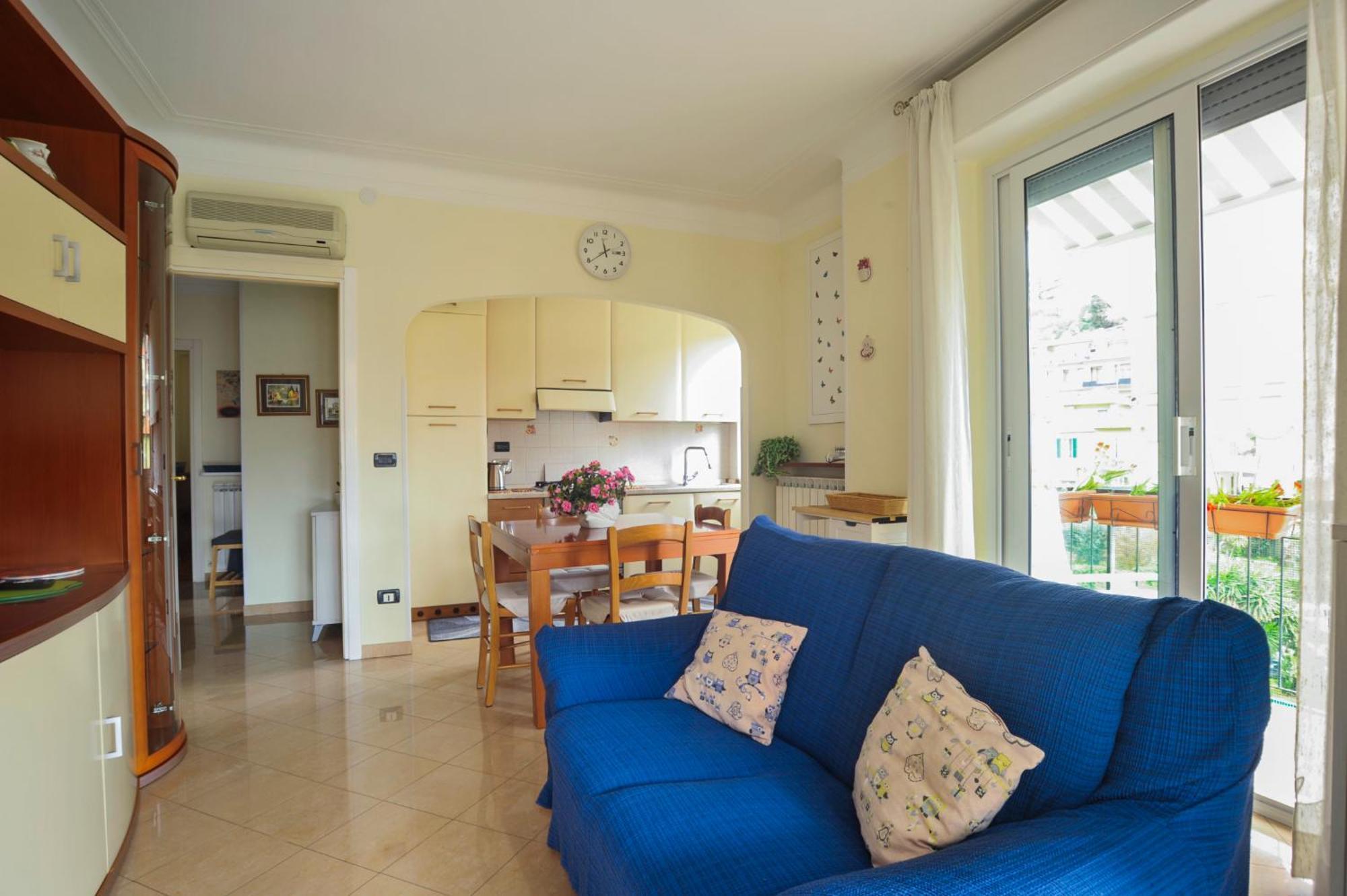 Casa Carina Centro Citta Con Garage Privato Apartment Sanremo Luaran gambar