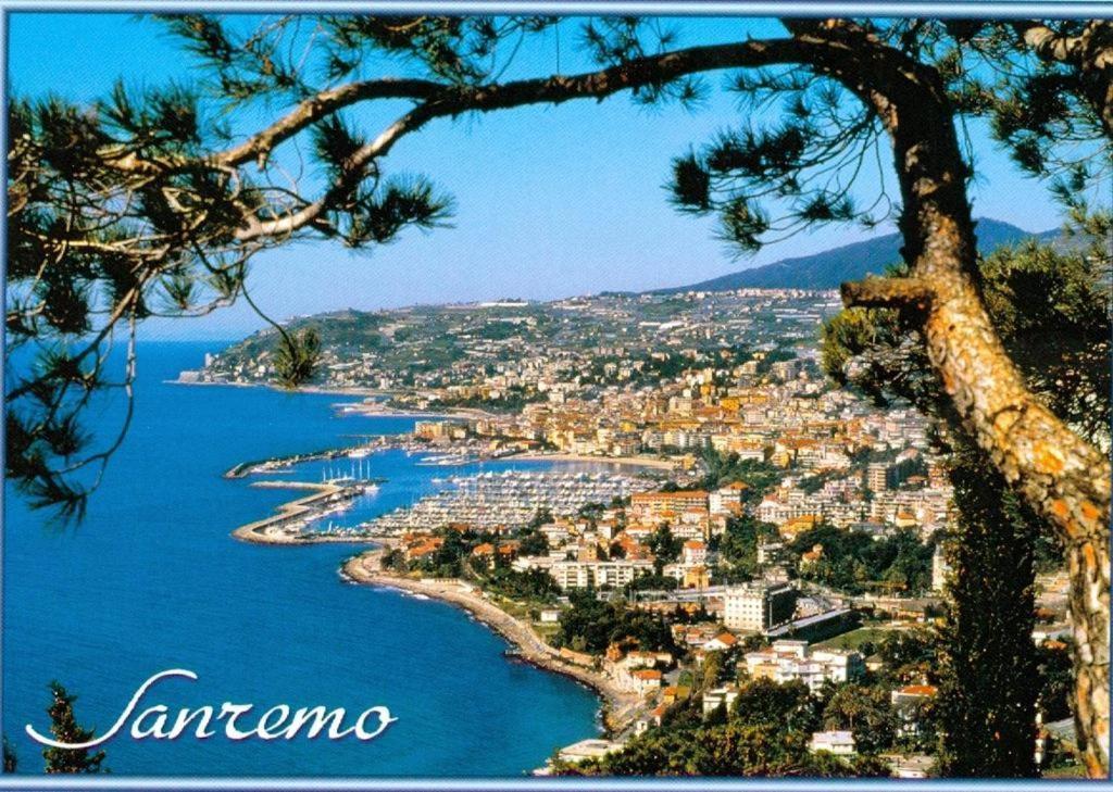 Casa Carina Centro Citta Con Garage Privato Apartment Sanremo Luaran gambar